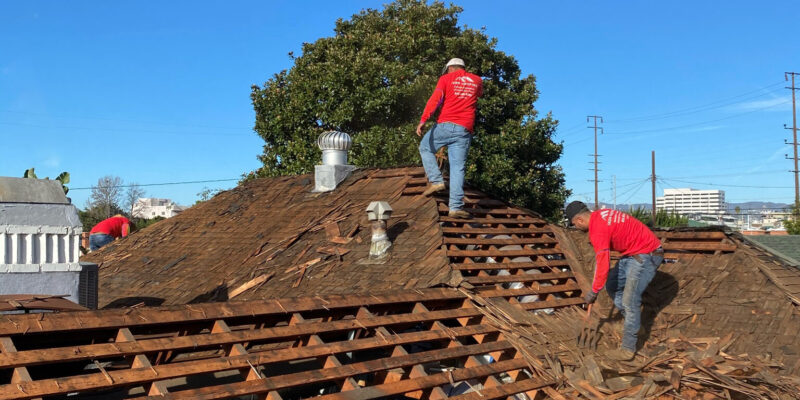 Ikon Roofing team — free roof estimates in Burbank CA